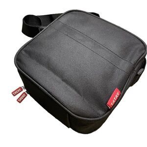 Taytay Black Smart Insulated Lunch Bag w/Four Red & White Food Containers